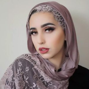 Hijab en dentelle