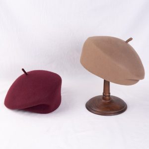 Béret français élégant en feutre de laine