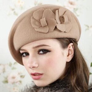 Béret élégant 100% laine à fleurs